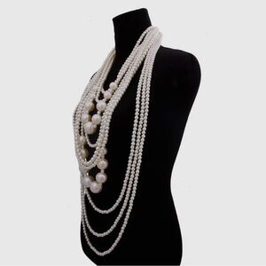 Meet your Posher, Alma